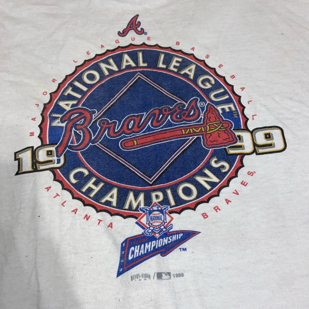 Vintage Braves Tee - Picture 3 of 3